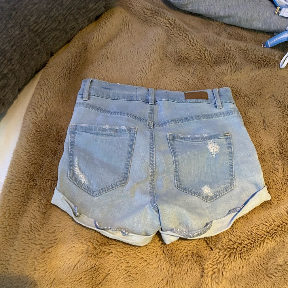 Garage shorts